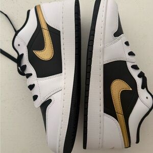 NEW Nike Jordan Low kids 6.5 (W8) Gold and black (sold out)